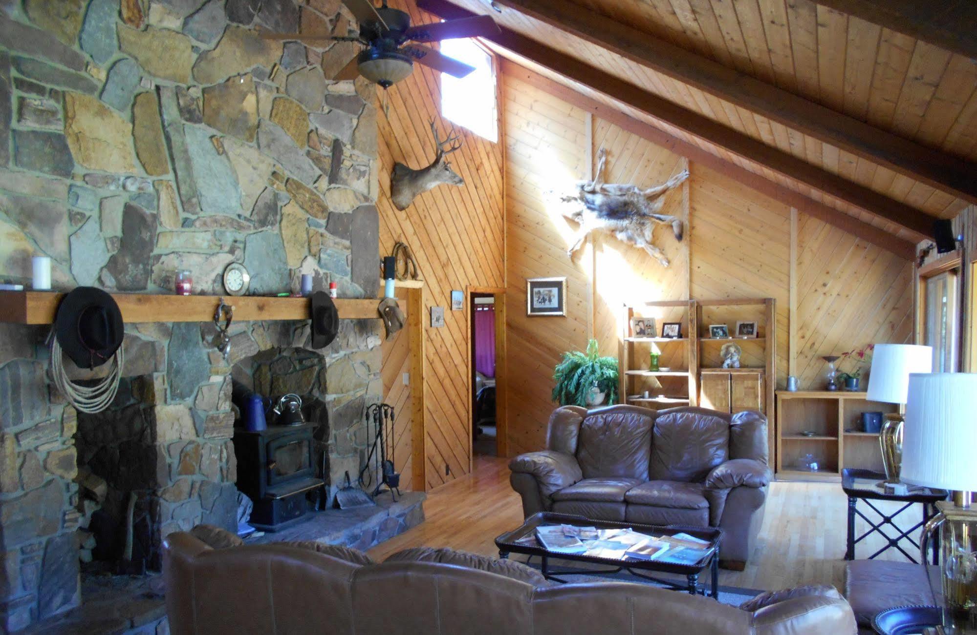 Dream Haven Guest Ranch Hotel Marion Exterior photo